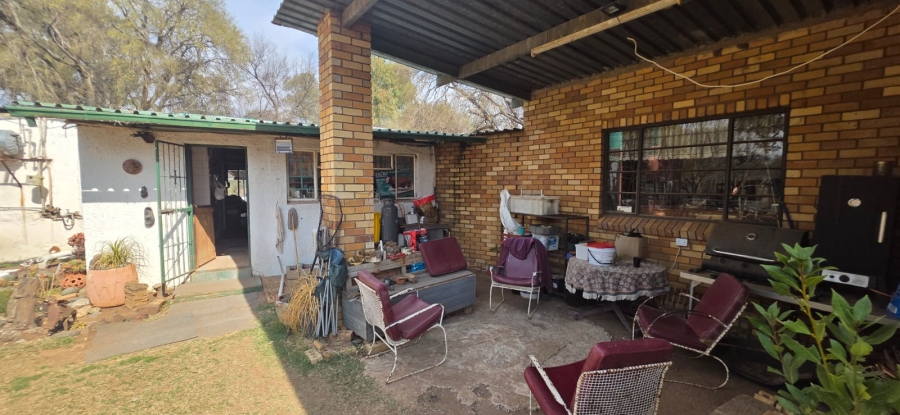 7 Bedroom Property for Sale in Potchefstroom Rural North West